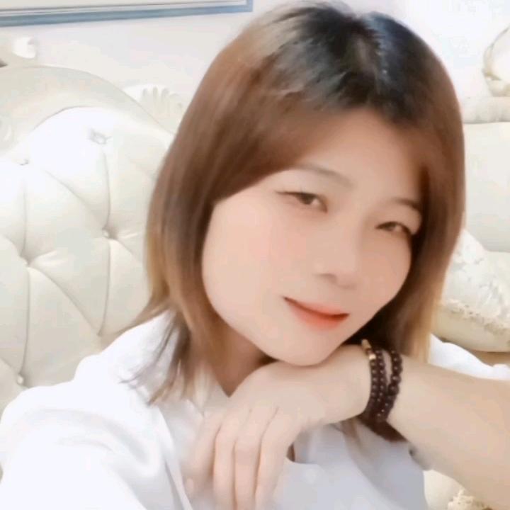 NGUYET NGUYEN 21🍎🍊