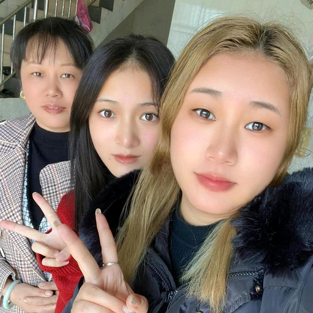 微笑带着泪