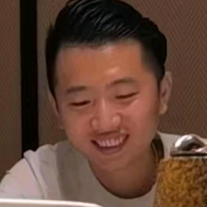 Q雄