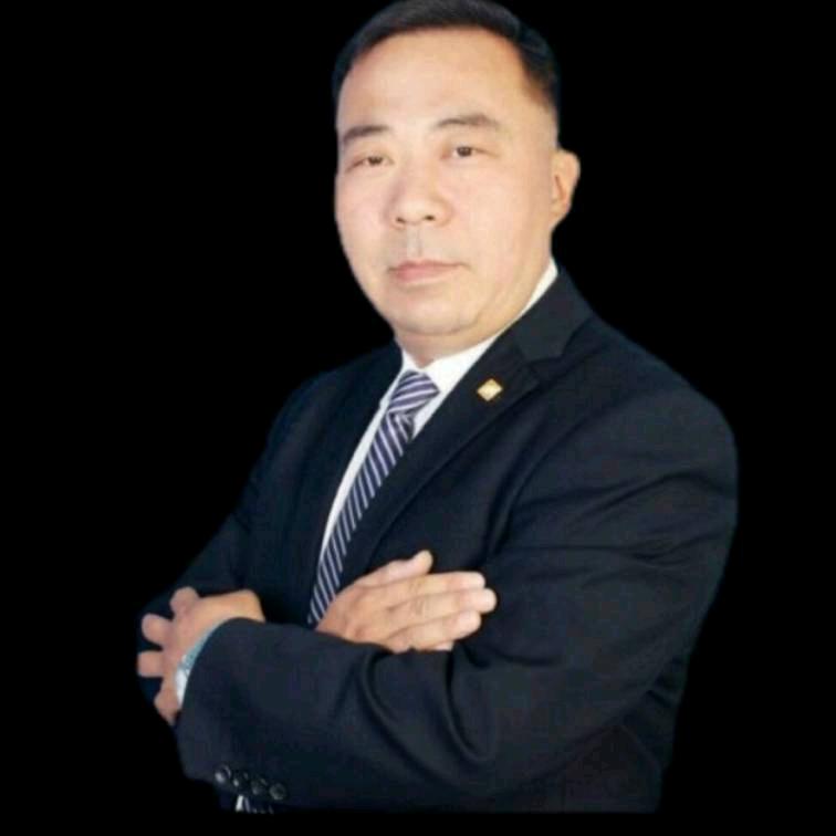 傅佑天泽