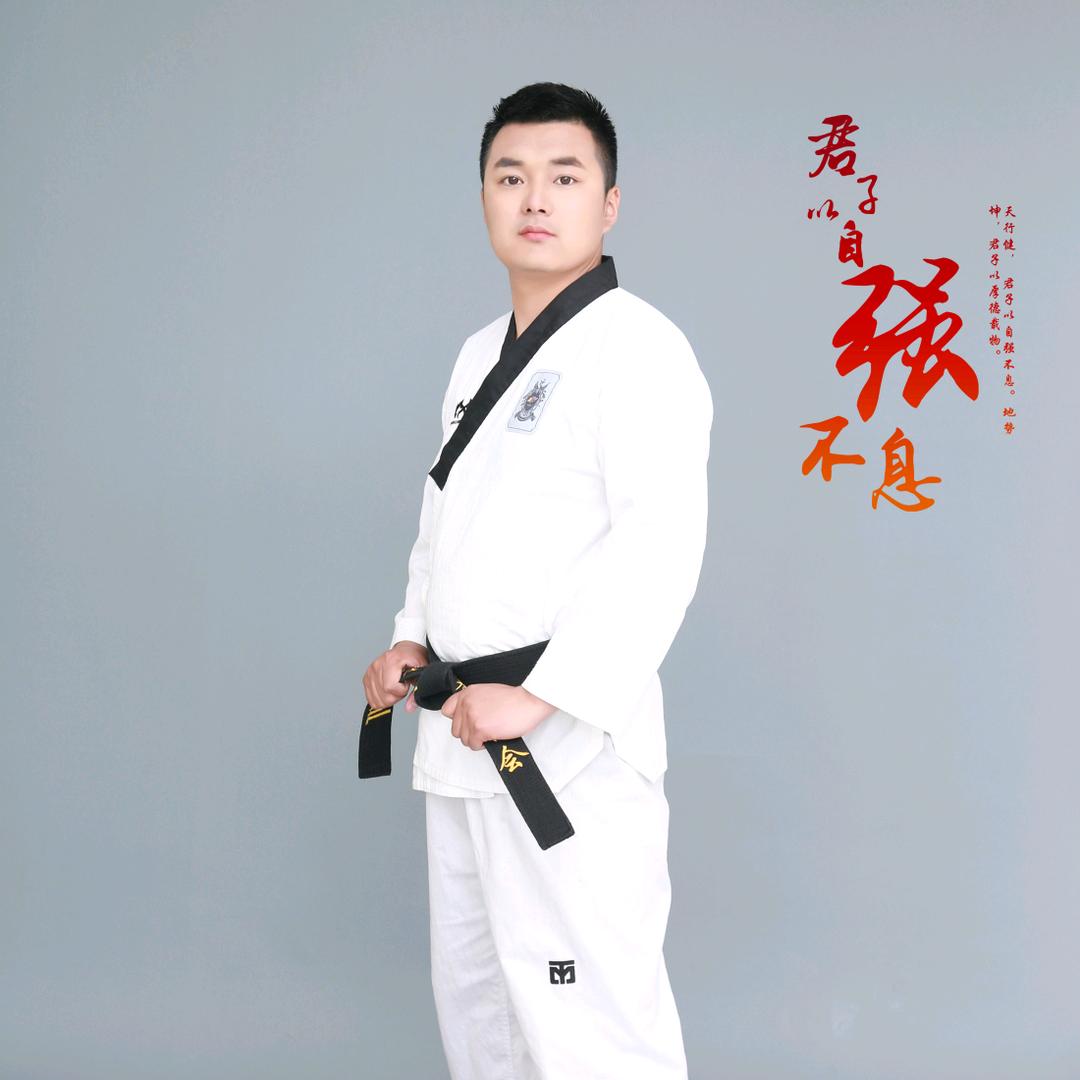 飞远格斗（南阳）散打搏击赵教练