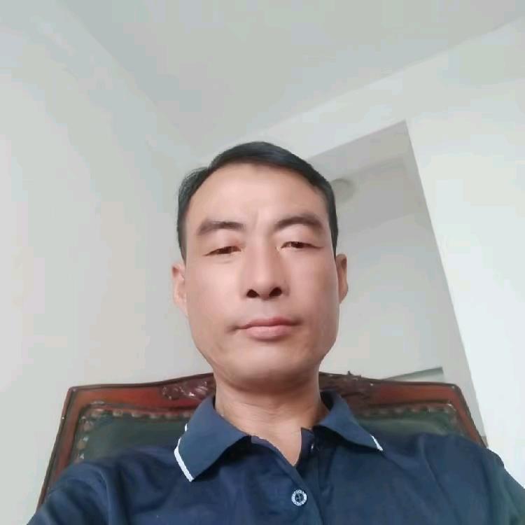 飞翔蓝天