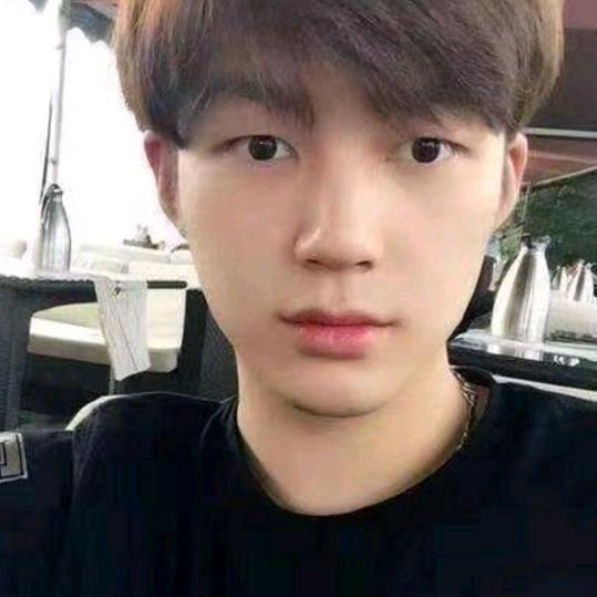 男神小少年🤒🧐