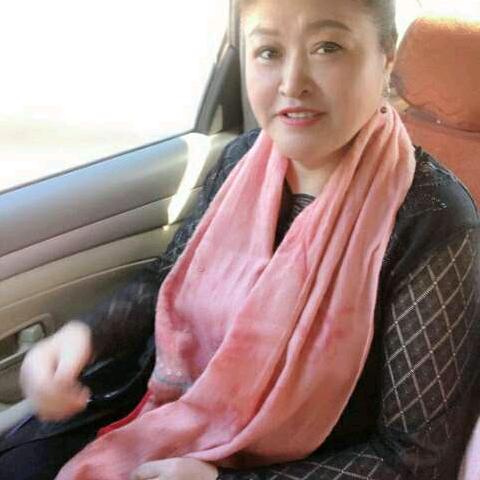 李洪霞