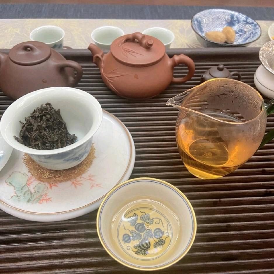 小吉爱喝茶