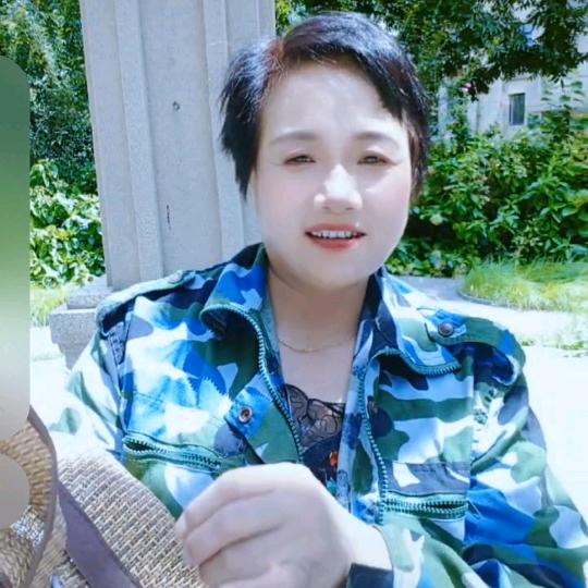 天乐姐晚9点伴开播，白10点伴开播