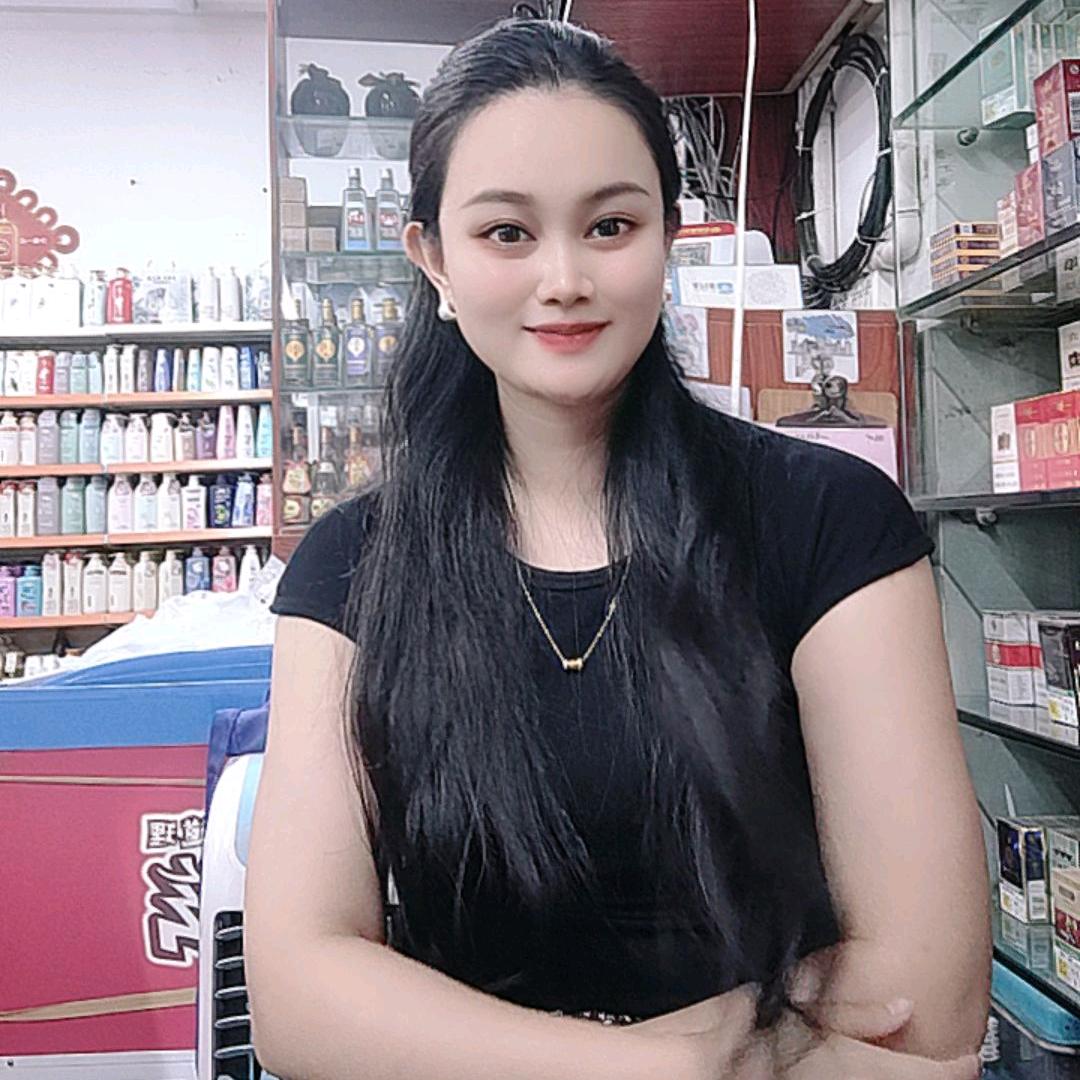 小芳.ˇ
