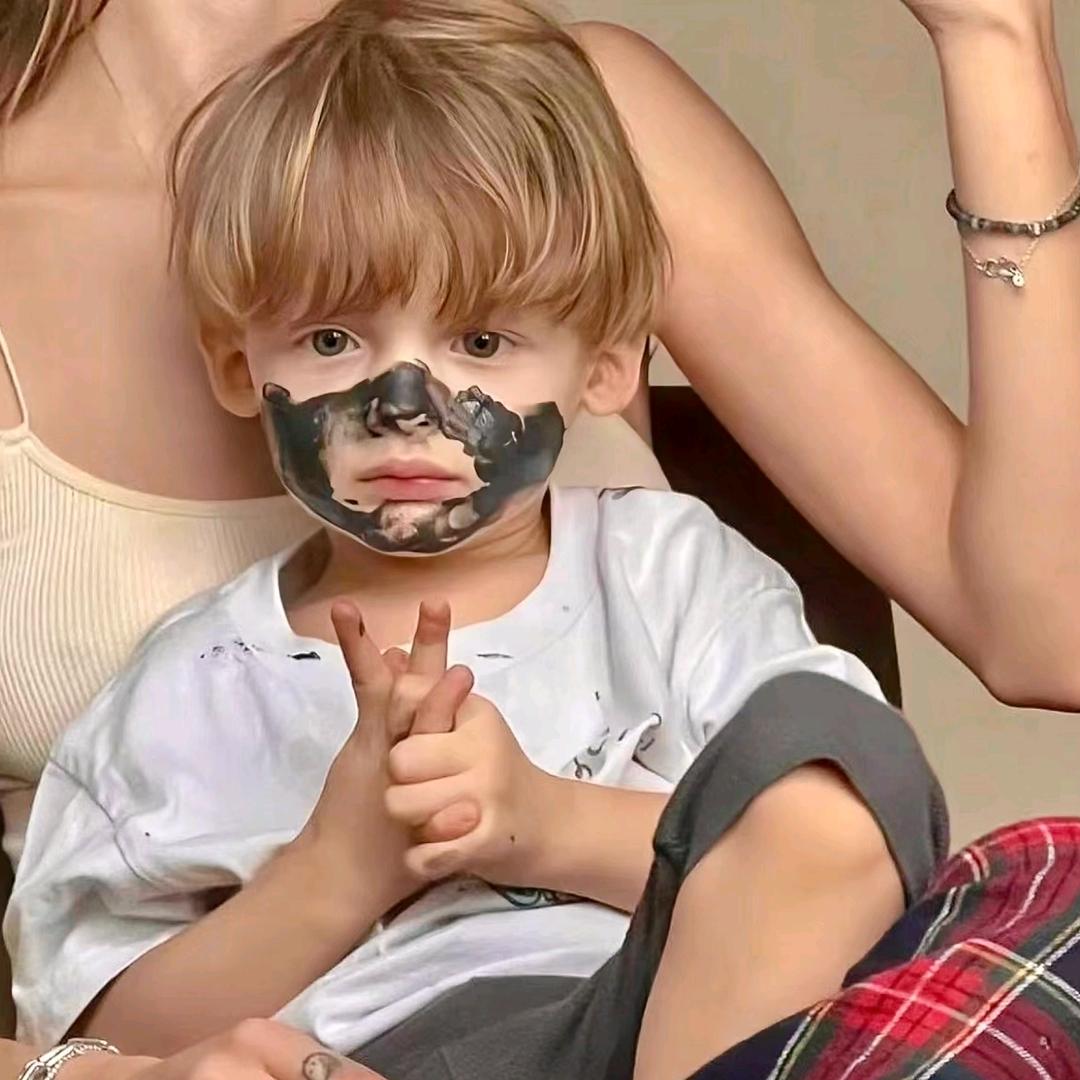 星期八再爱你ι