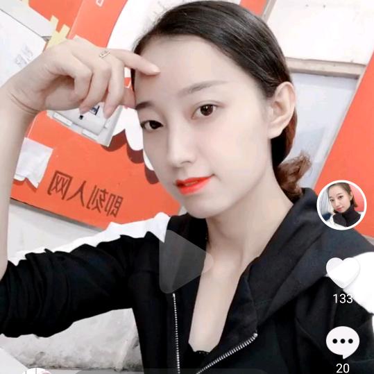 小黄同学@