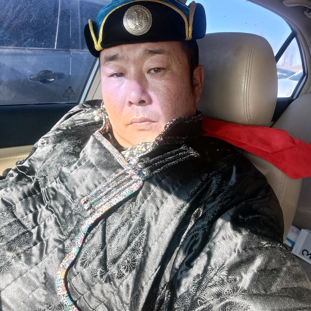 巴雅尔