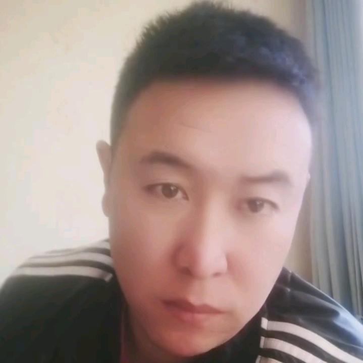 高尔夫尚城生活院里