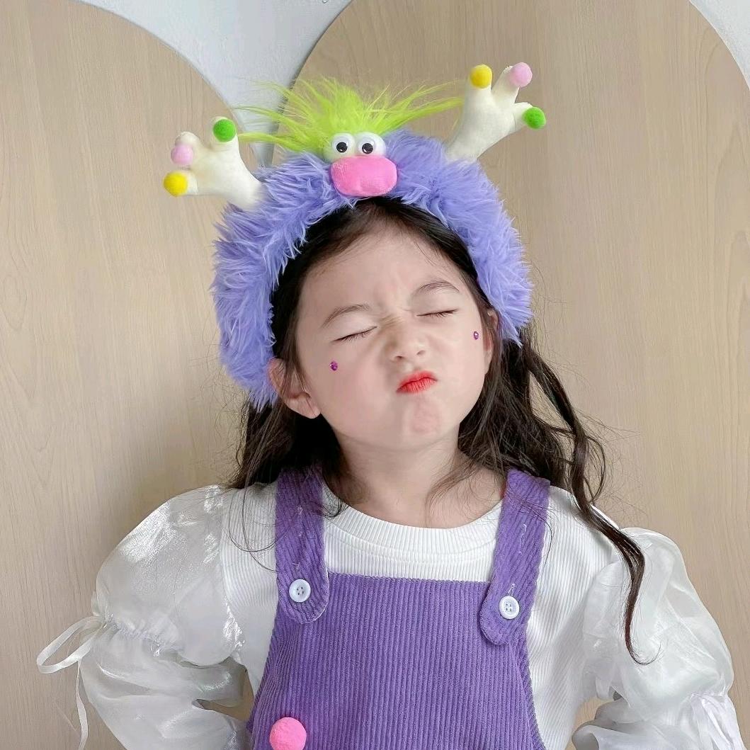 球球是只灰泰迪