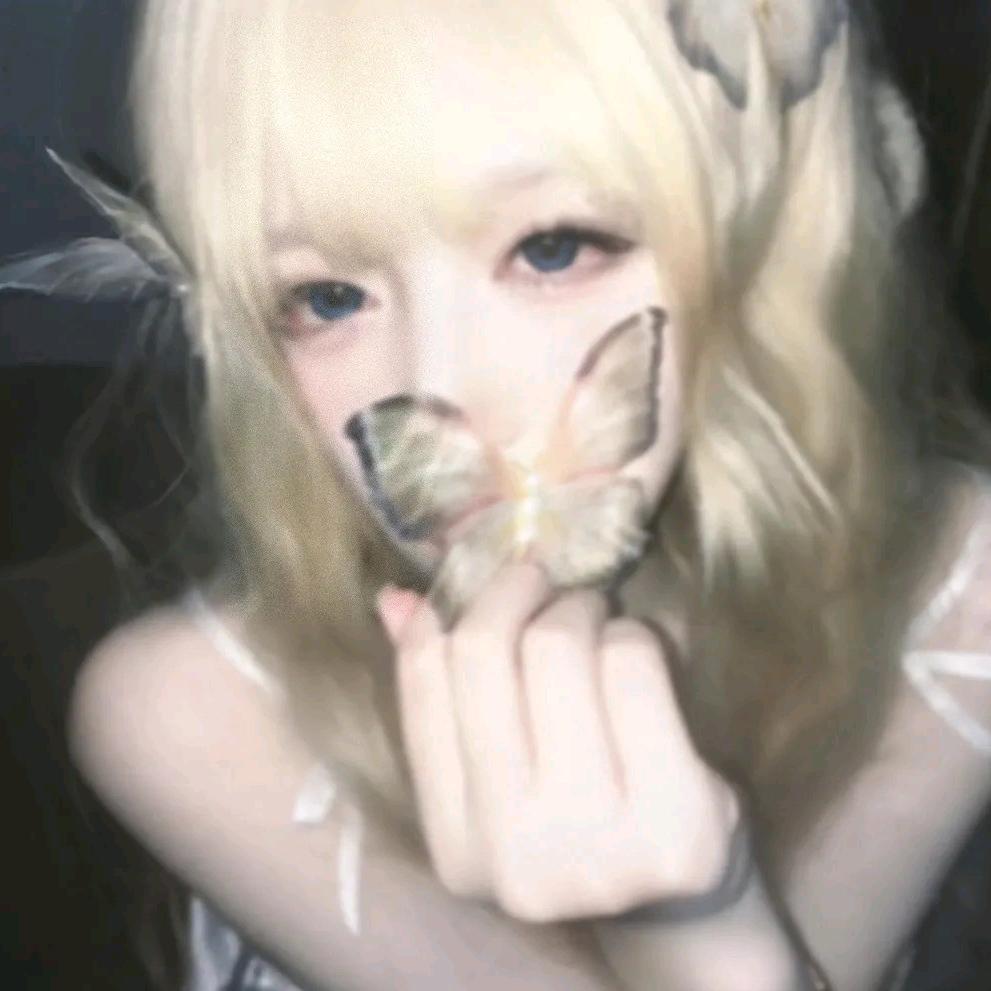 祁妤蒽