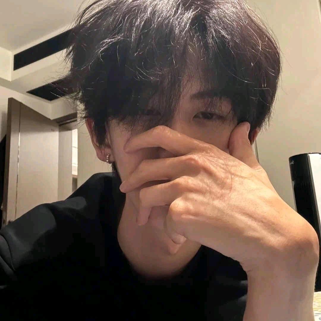 纪不㊗️哇(ꈨຶꎁꈨຶ )