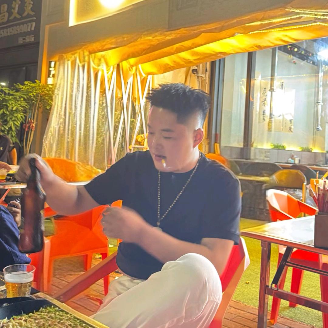 磊落不凡