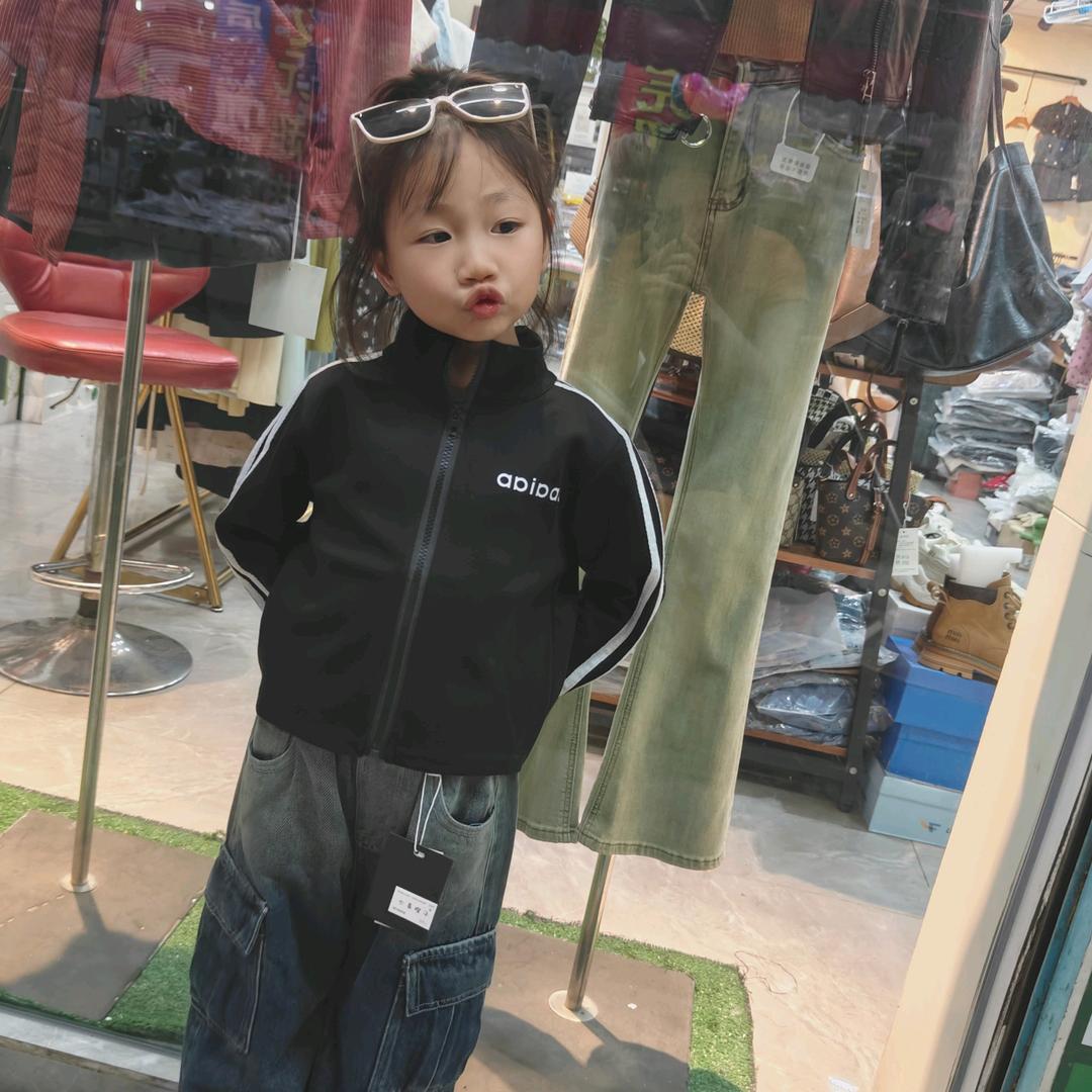 💗卖童装的小妆