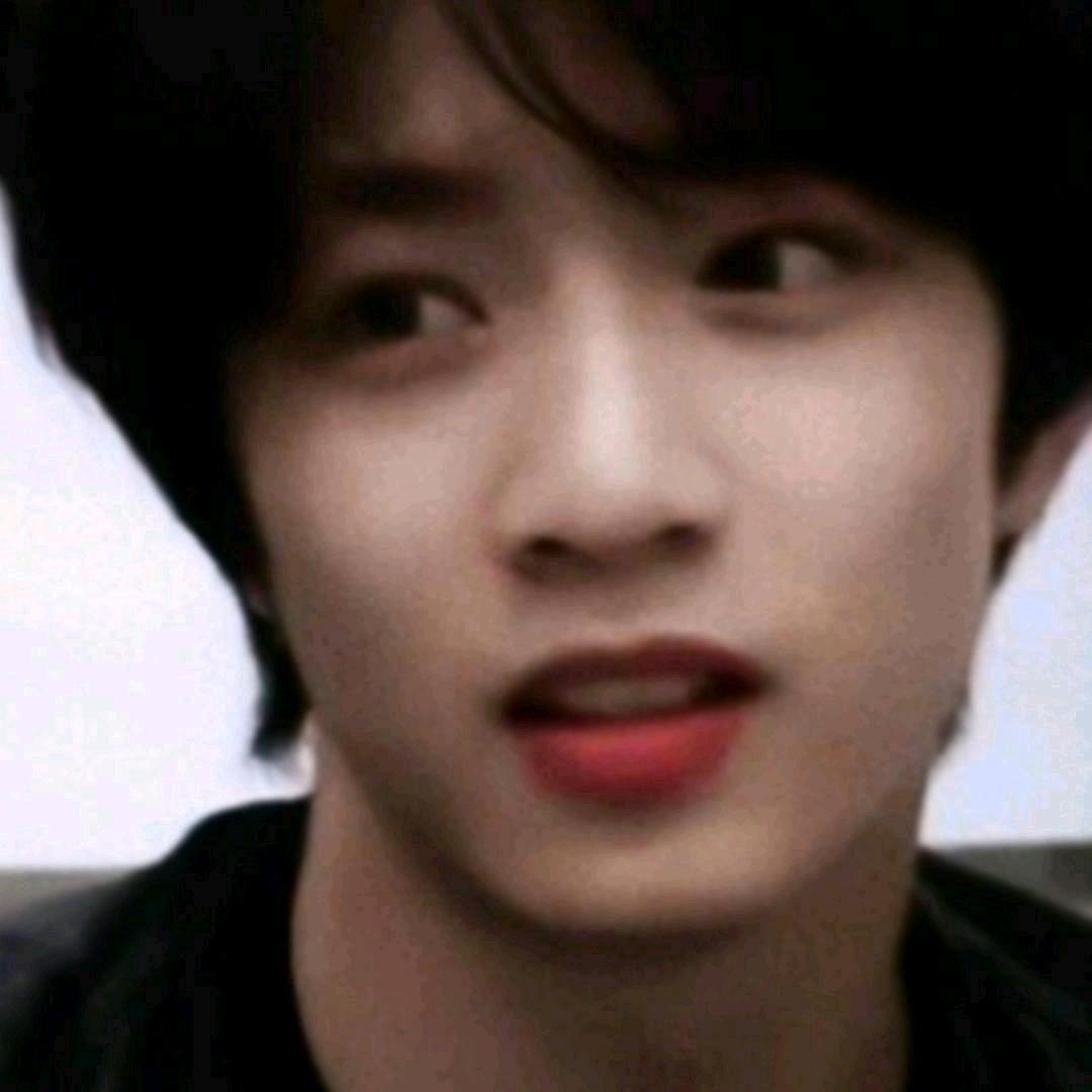 🌿冷颜🇨🇳//