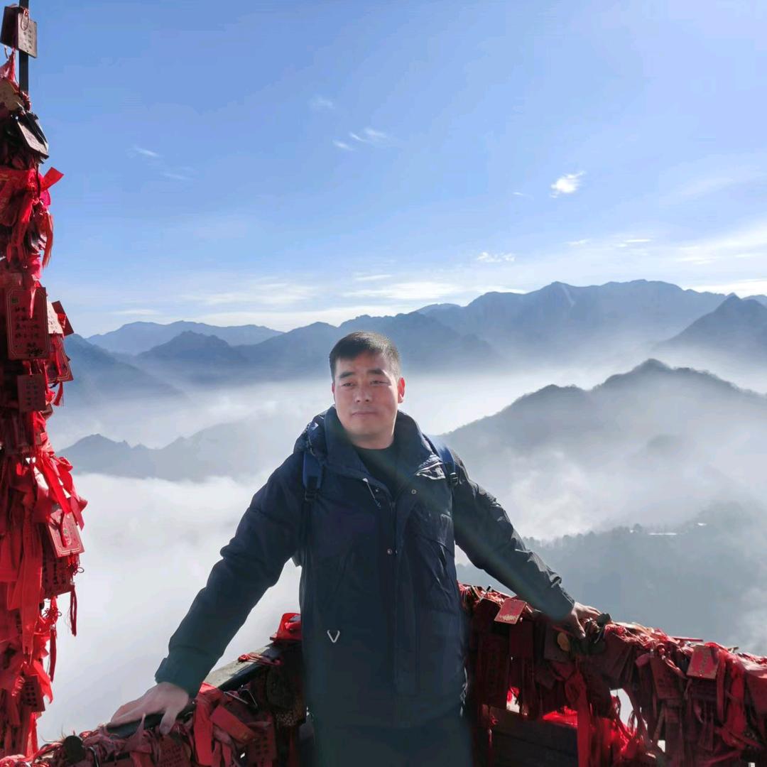 焦兄  一个资深房产从业人员