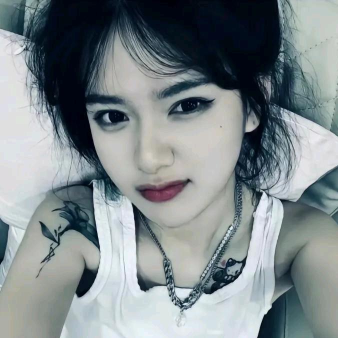 ࿐央🌹༥.༡༧