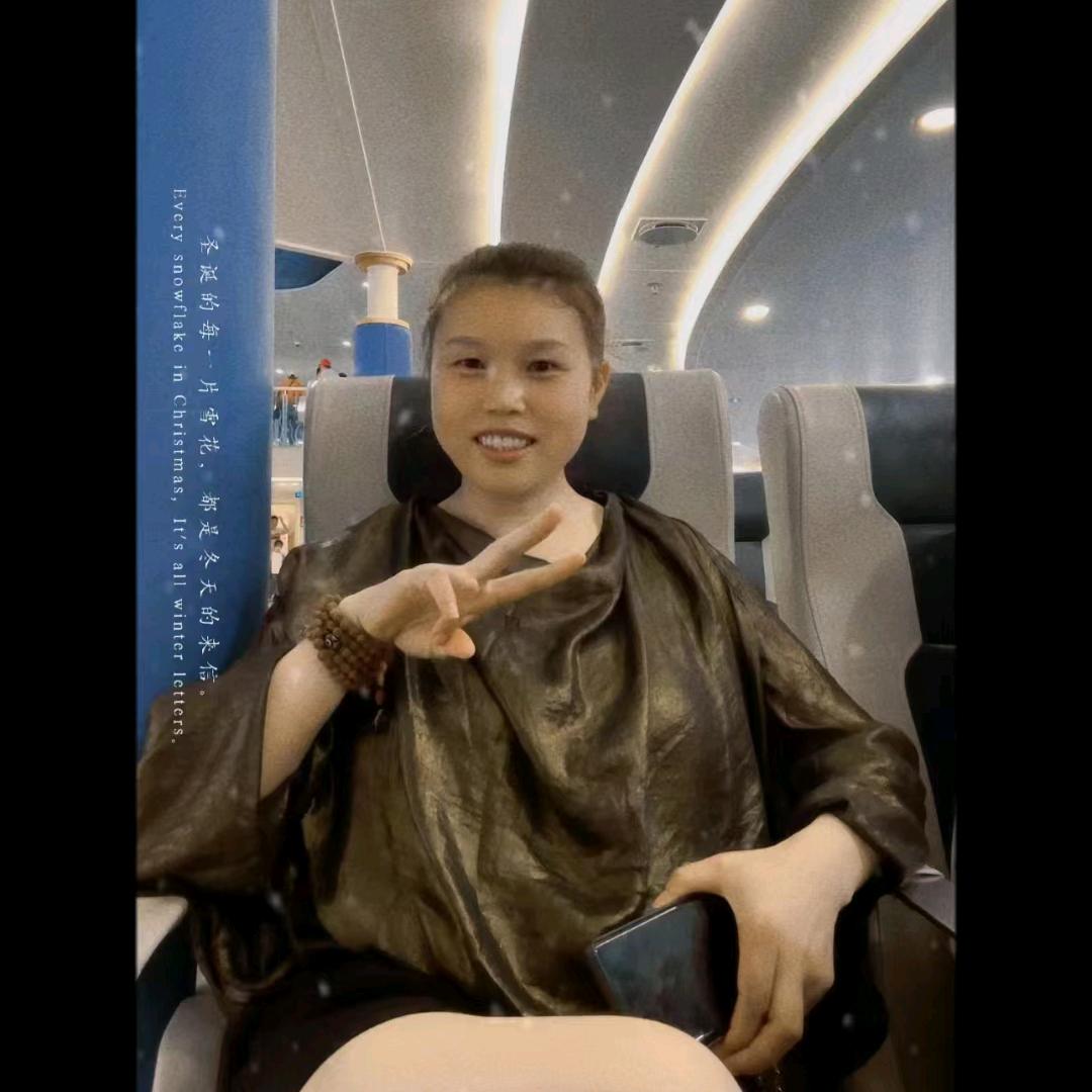 龙华晓伽荷信息咨询工作室