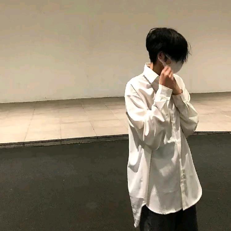 emo哥.