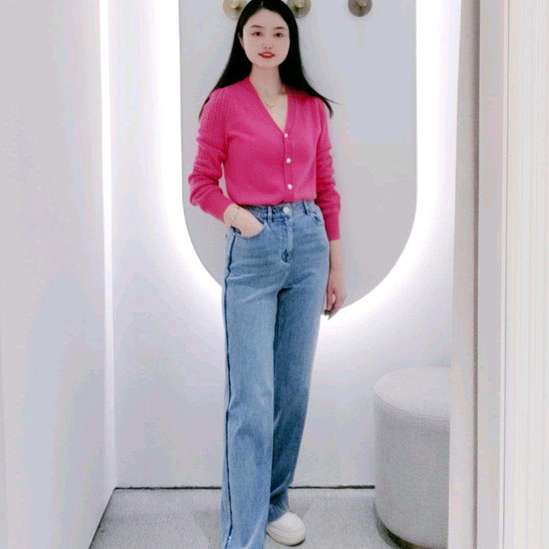 龙小姐