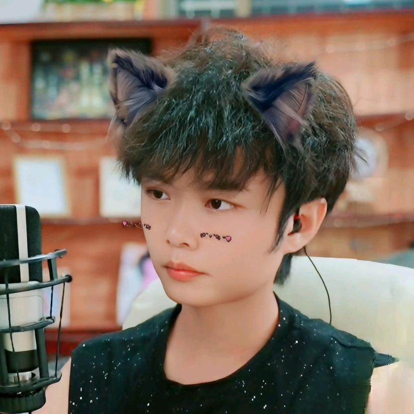 🥁老万家的小黑粉儿ʷ⁶¹⁵