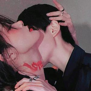 不服来咬我啊