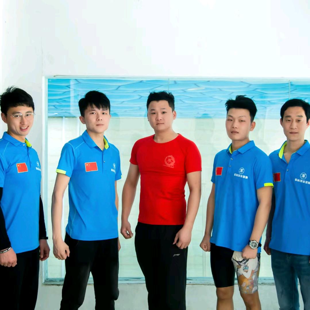 湖城游泳中心  高教练