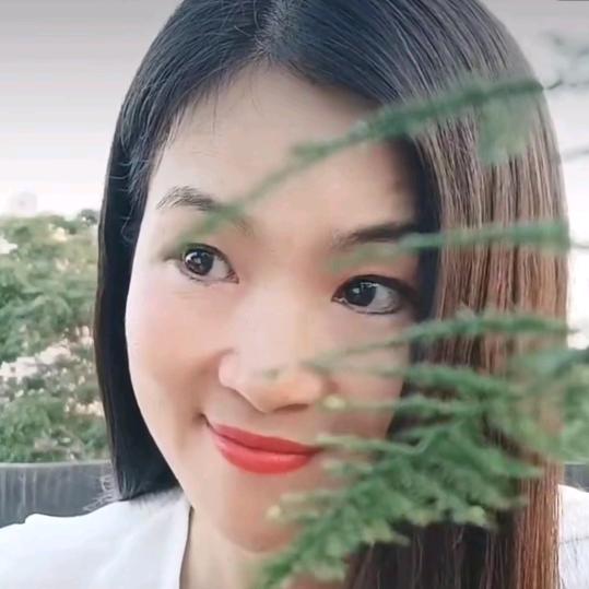 雨天我向你借伞😂