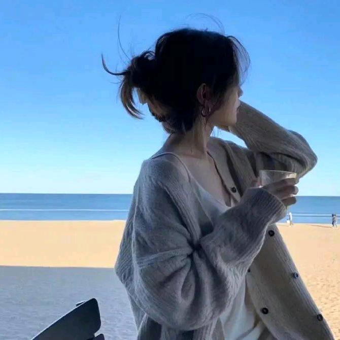 欣欣爱穿搭号。
