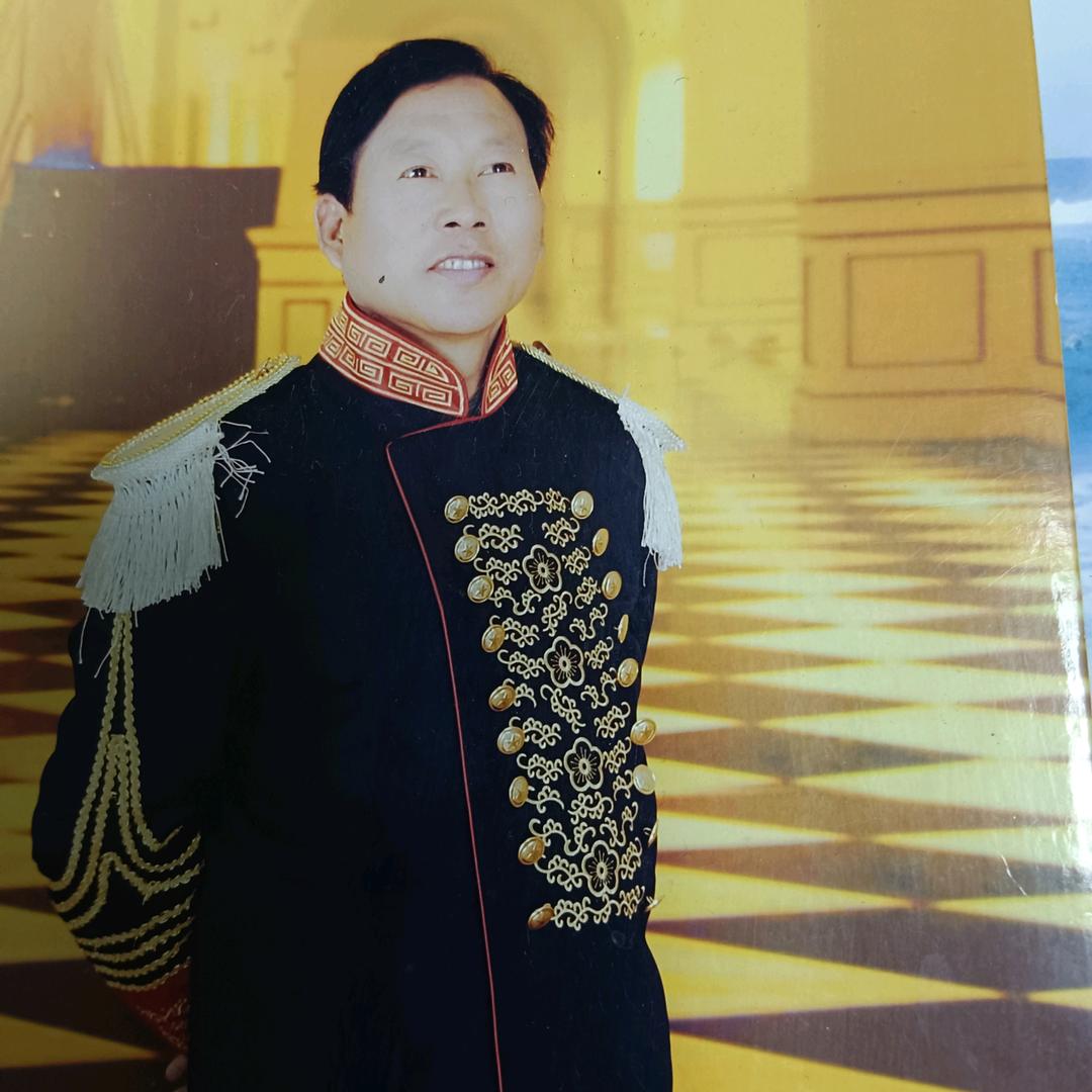 雄鹰