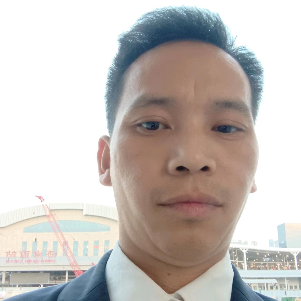 人生不易，穿江越城