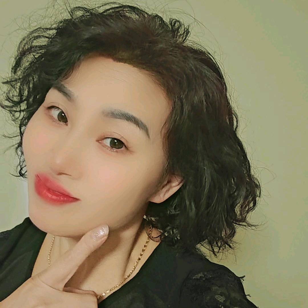 开心果😁（晚上7点30开播）