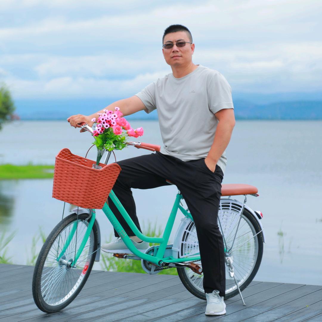 猛哥(新译花艺鲜花)