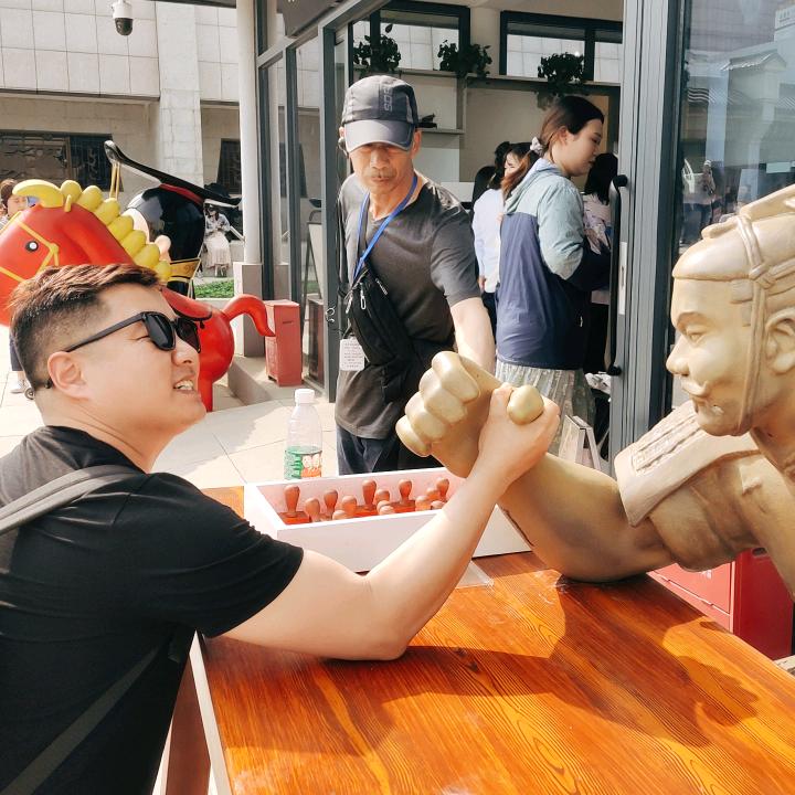 大鹏随缘