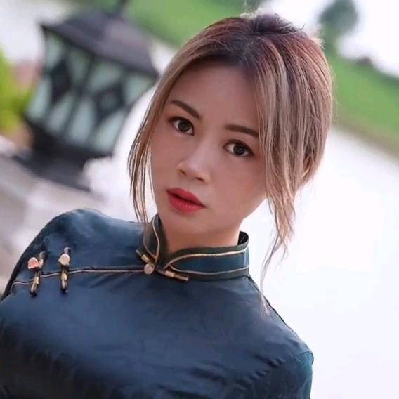 ღ᭄ꦿ꯭笑着ঞ退场ꦿ᭄
