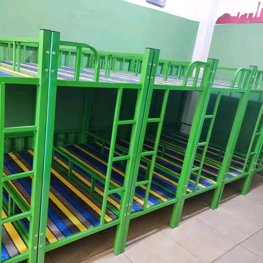 托管班幼儿园上下床