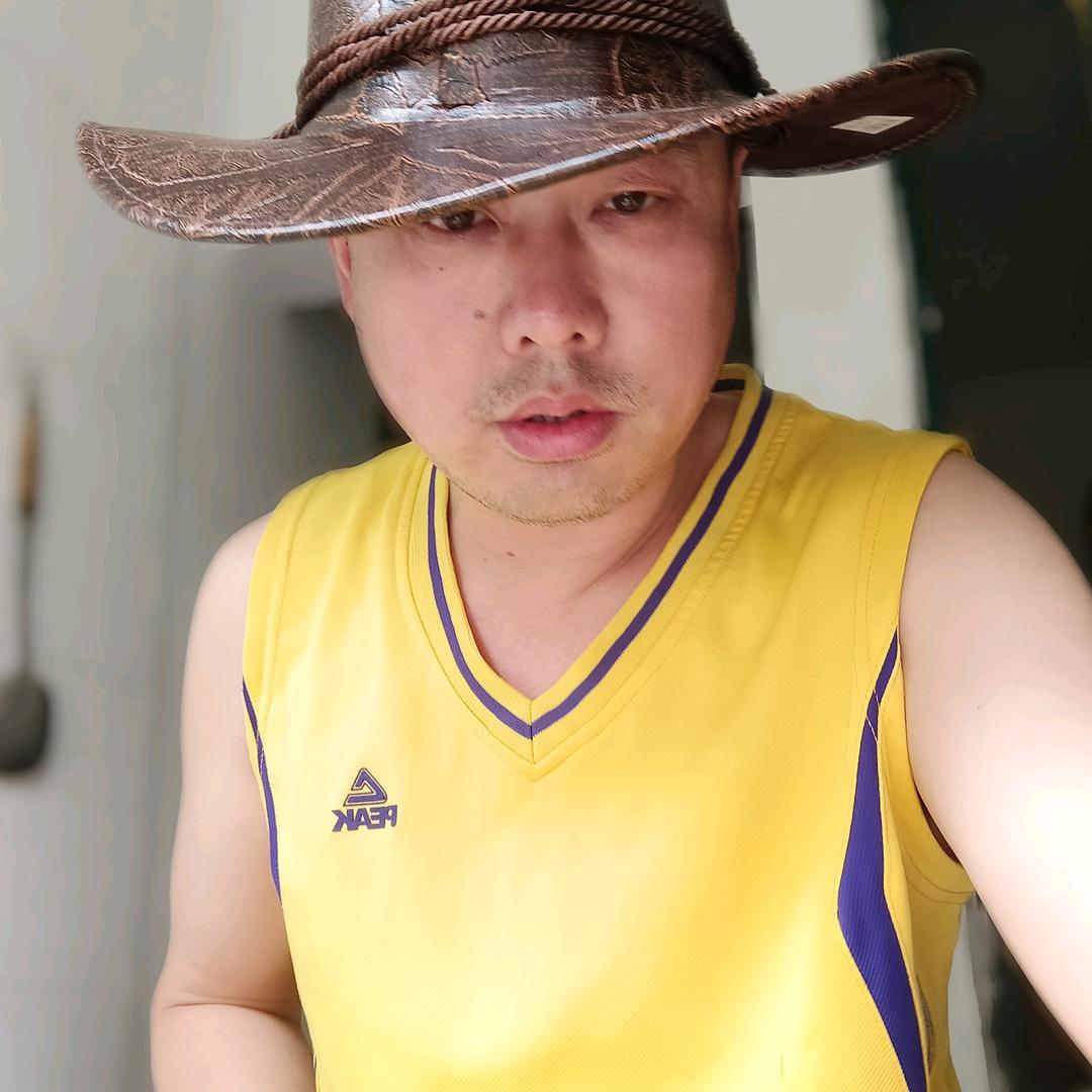 张成美