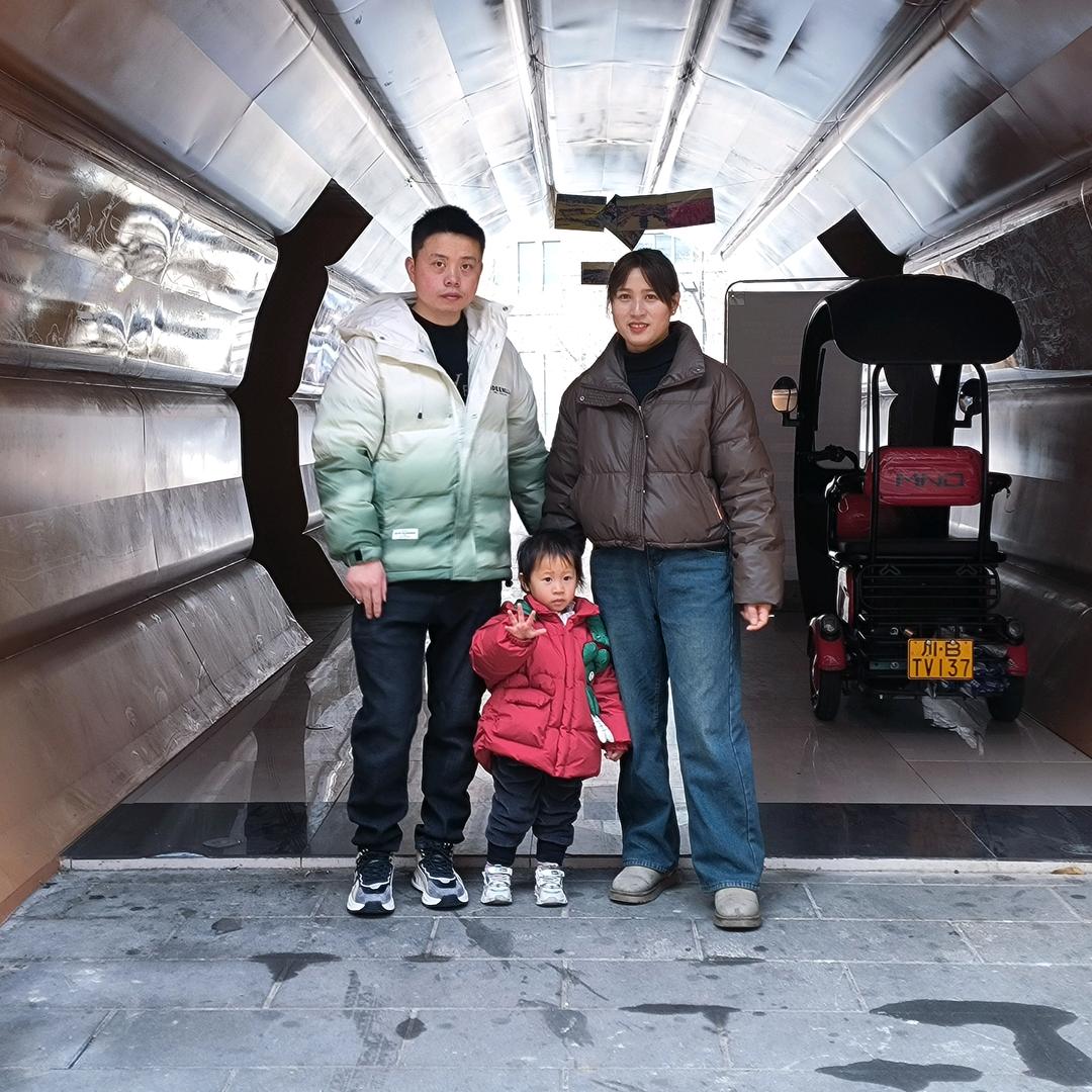 向东潮流精品店