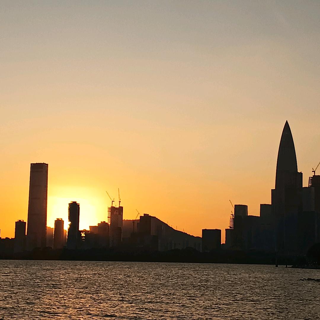 满满吖