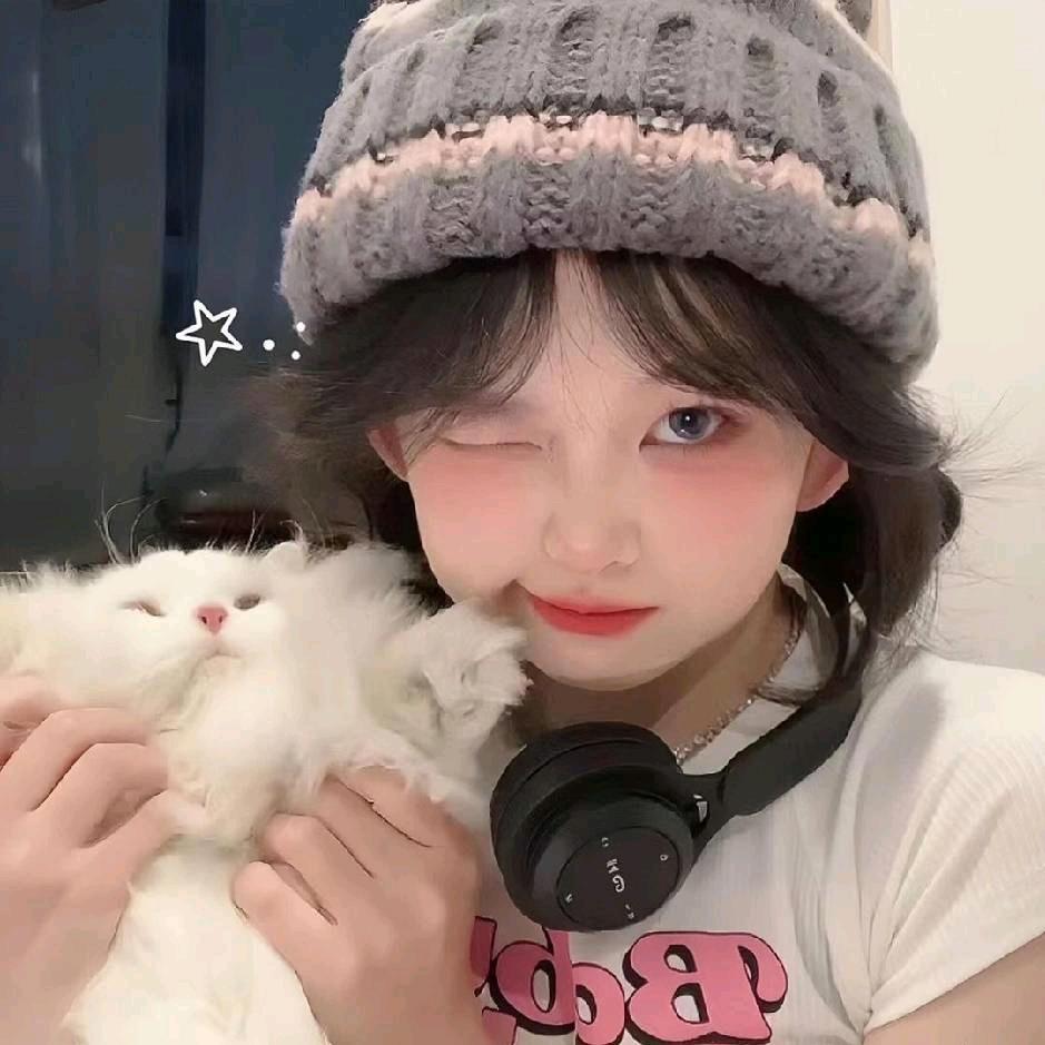 小晴睡醒啦