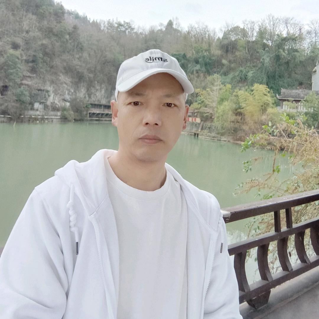卖裙子的叔叔