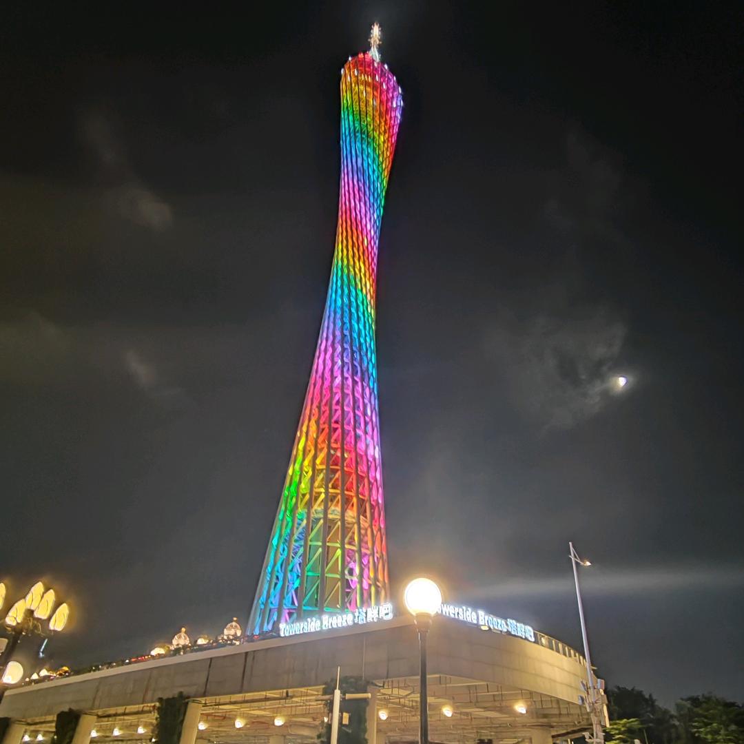 爱的拥抱