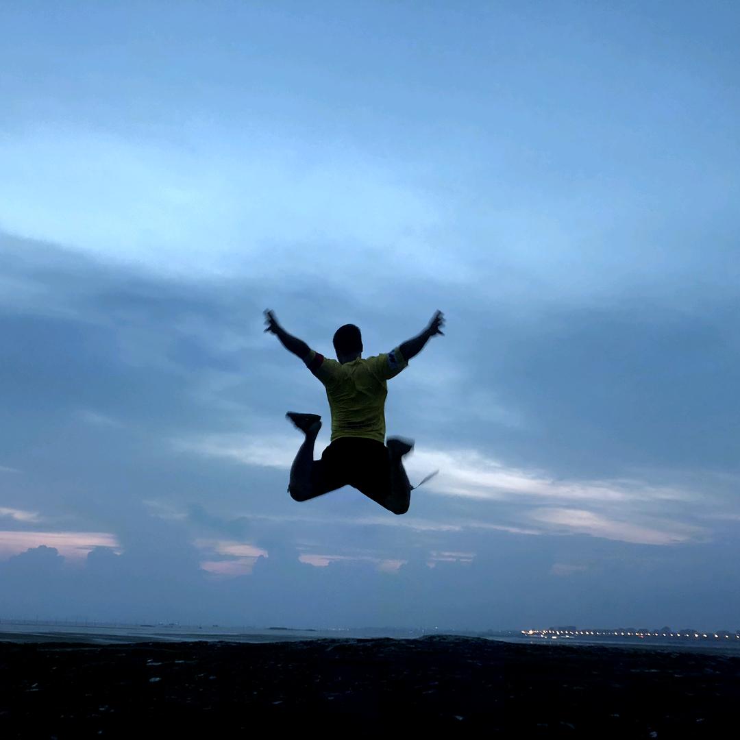 关注…主/播@(粉丝峮）完