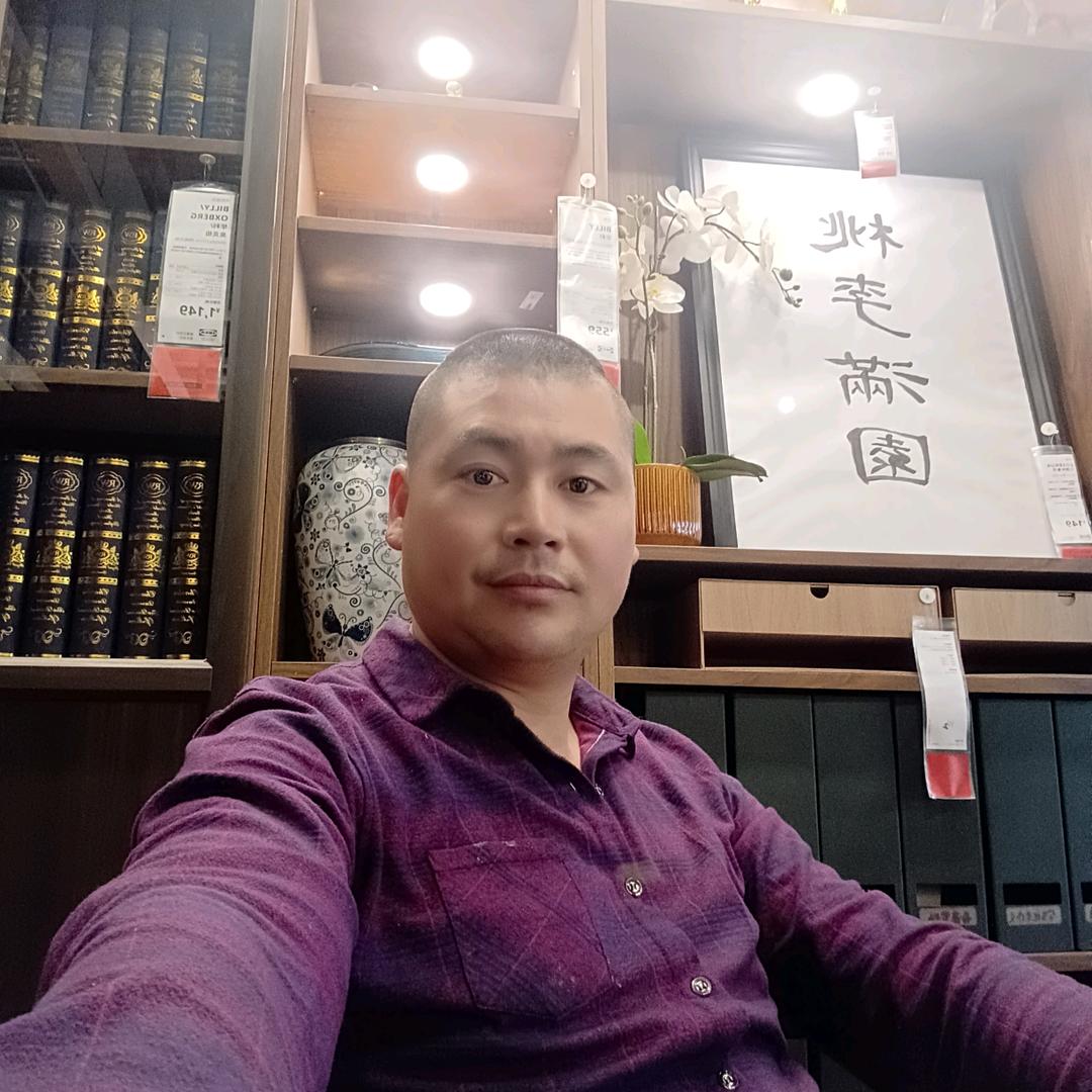 玩归玩，闹归闹，KTV里别拍照😜😜