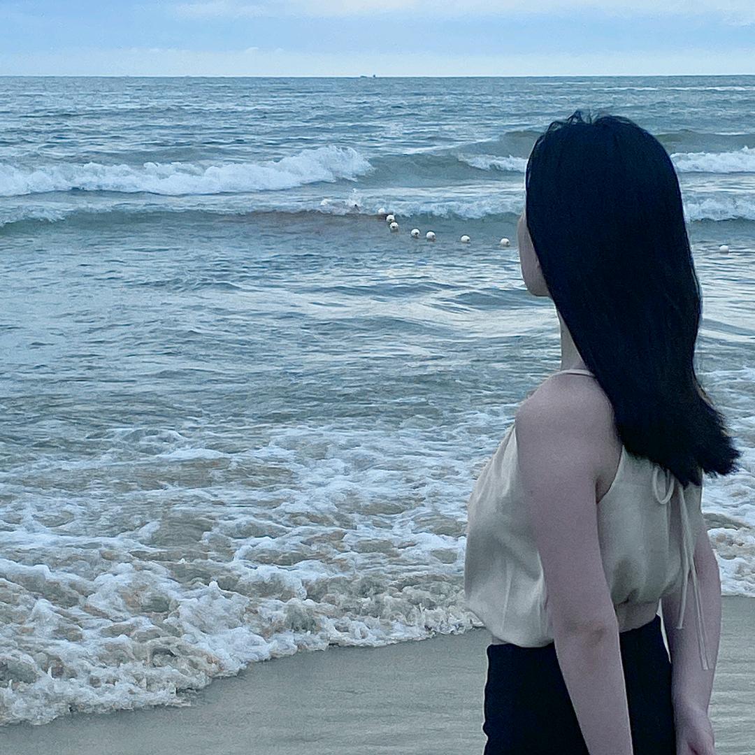 鹿鹿困了(=￣ ρ￣=) ..zzZZ