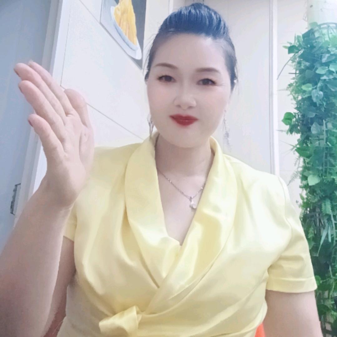 罗悦