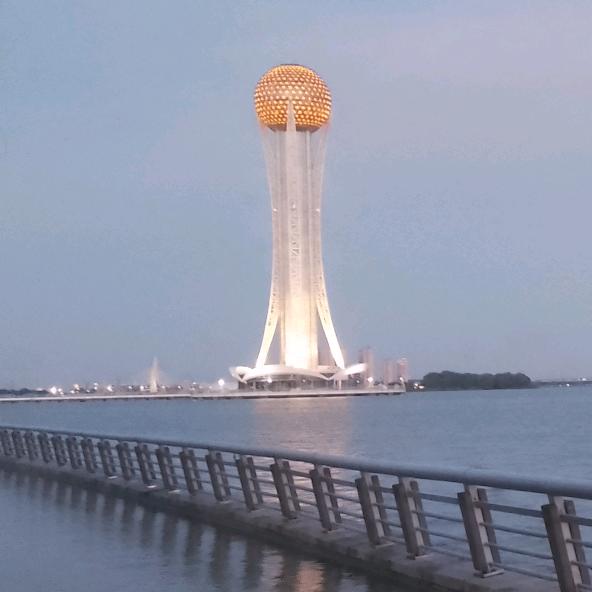 一床清梦压星河