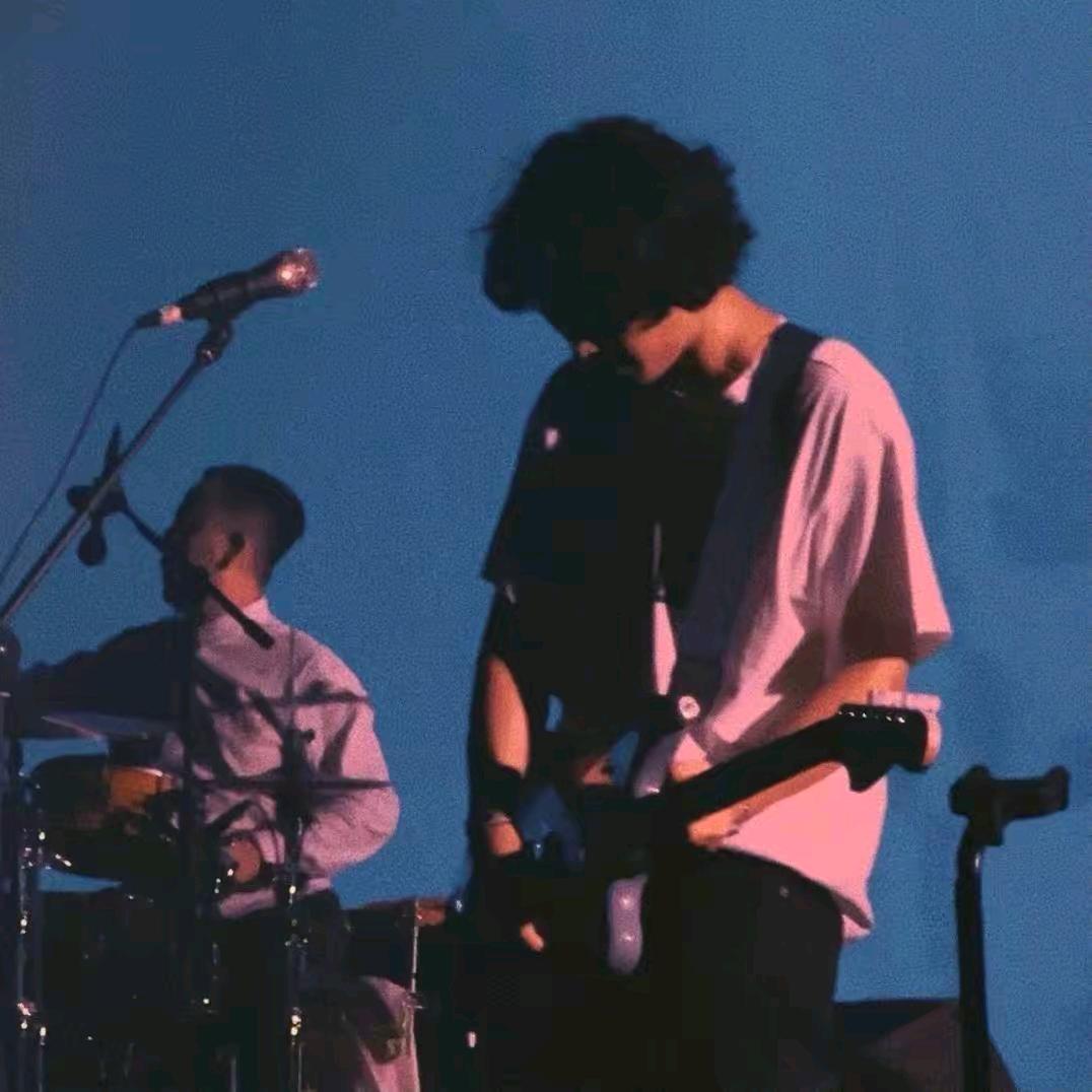 佟